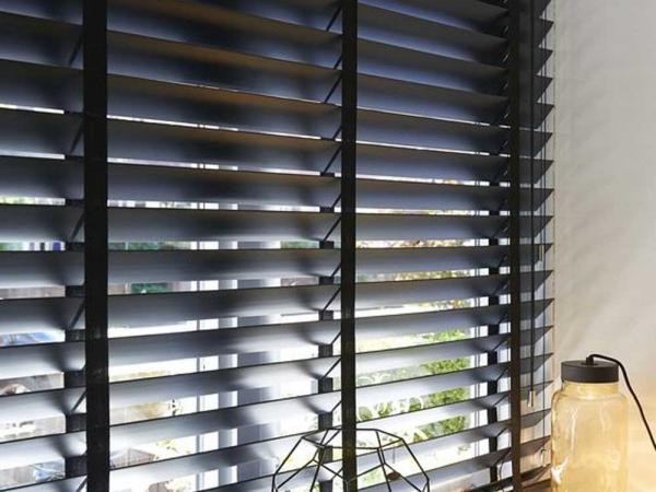 Rèm gỗ trang trí cửa sổ